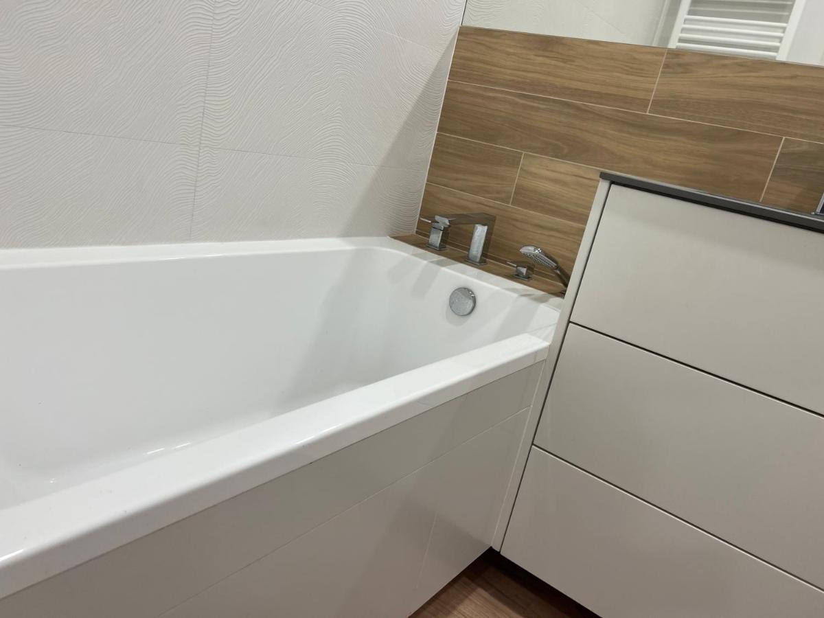 Apartament Mieszczanski Klima-Parkigfree2X-Netflix-Youtube Vratislav Exteriér fotografie